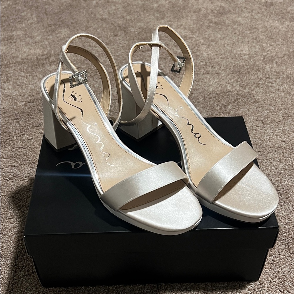 Nina Women's White Block Heel Sandals